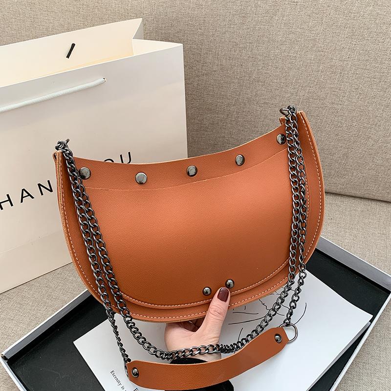 2021 New Fashion Woman PU Leather Semicircular Shoulder Bag Chain Rivet Decoration Messenger Bag Handbag Satchels, Black
2021 New Fashion Woman PU Leather Semicircular Shoulder Bag Chain Rivet Decoration Messenger Bag Handbag Satchels, Black