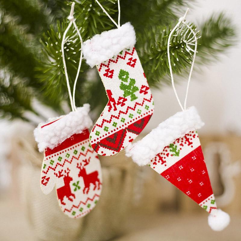 1pcs Mini Cloth Hat Socks Gloves Christmas Tree Decorations Pendant 2019 New Year Christmas Party Home Decor Ornaments1
1pcs Mini Cloth Hat Socks Gloves Christmas Tree Decorations Pendant 2019 New Year Christmas Party Home Decor Ornaments1