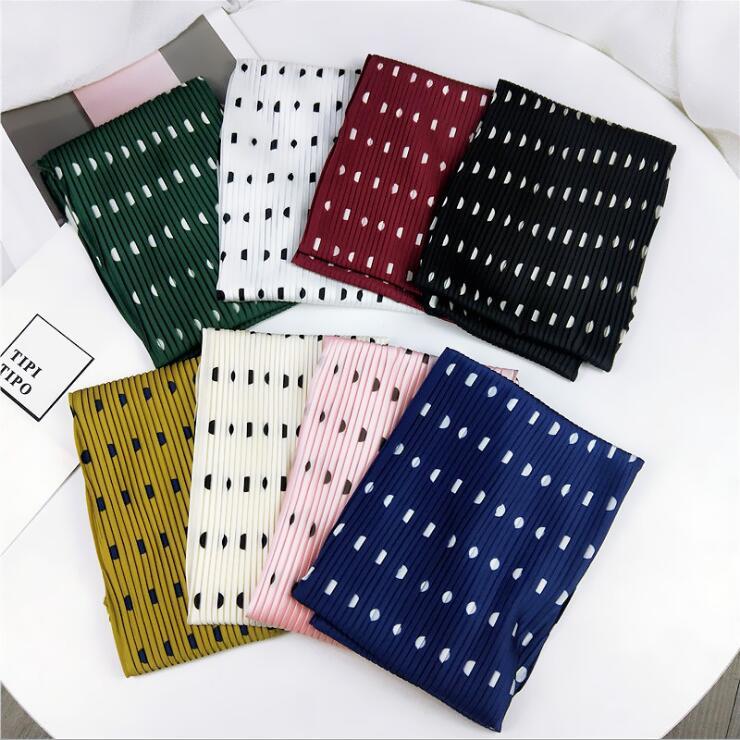 Scarves Plain Color Pleated Women Fashion Kerchief Headscarf Dot Print Square Scarf Size 70x70cm Foulard Bandana
Scarves Plain Color Pleated Women Fashion Kerchief Headscarf Dot Print Square Scarf Size 70x70cm Foulard Bandana