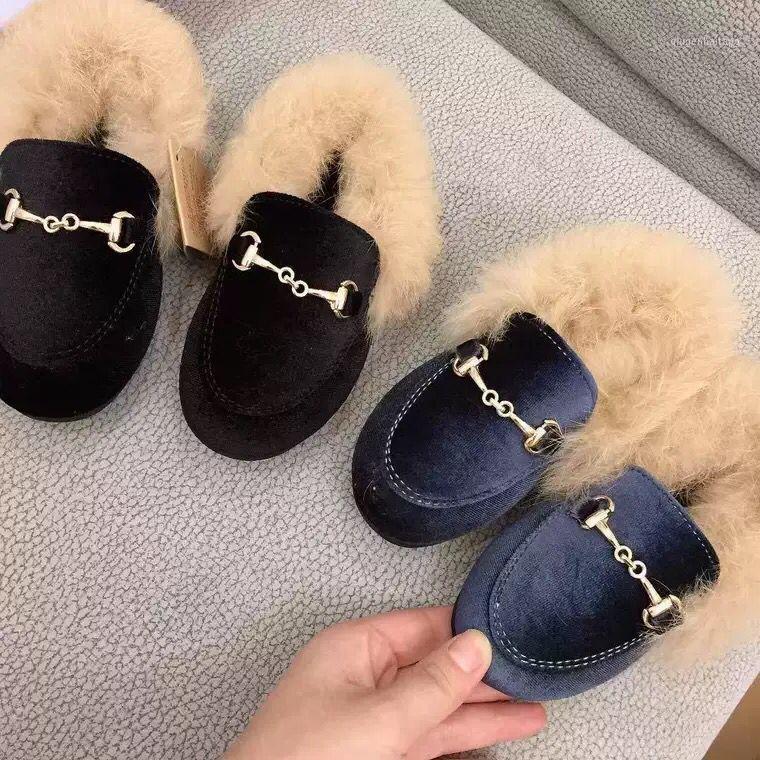 NEW Thick real hair keeps warm 2020 Boys Girls Velvet Loafer New Winter Warm Kids Fur Shoes casual shoes Princess Girls1, Red
NEW Thick real hair keeps warm 2020 Boys Girls Velvet Loafer New Winter Warm Kids Fur Shoes casual shoes Princess Girls1, Red