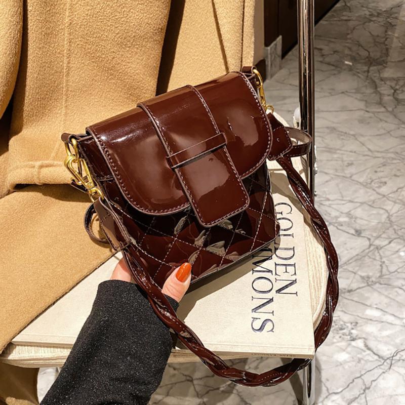 2021 New Luxury Crossbody Bags For Women PU Leather Female Shopping Tote Shoulder Bag Designers Women's Handbags Travel Tote, Red
2021 New Luxury Crossbody Bags For Women PU Leather Female Shopping Tote Shoulder Bag Designers Women's Handbags Travel Tote, Red