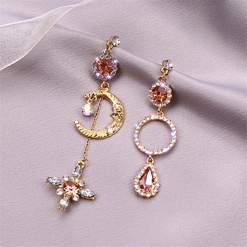 Bohemia temperament asymmetric long tassel earrings minimalist style Geometric moon crystal pendant earrings women jewelry
Bohemia temperament asymmetric long tassel earrings minimalist style Geometric moon crystal pendant earrings women jewelry