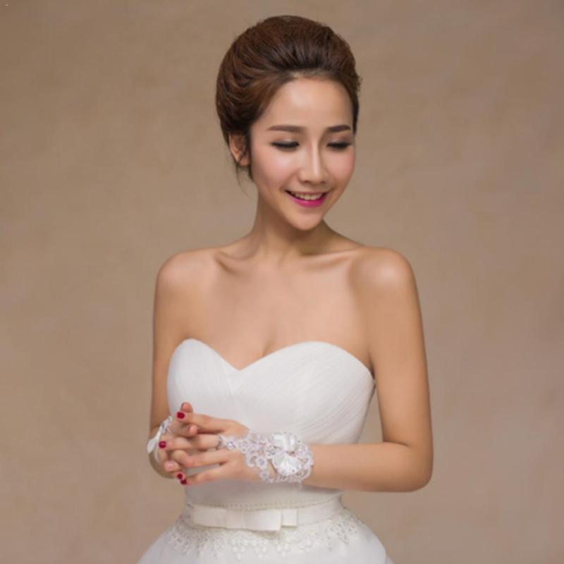 Elegant Lace Satin Short Gloves Butterfly Bow Girls White Ivory Fingerless For Women Gloves Accessor J6S2
Elegant Lace Satin Short Gloves Butterfly Bow Girls White Ivory Fingerless For Women Gloves Accessor J6S2