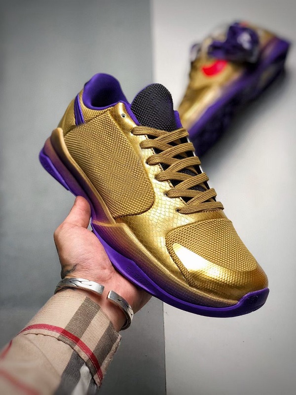 Mamba ZK7 Prelude Gold Medal 7-12 Protro erica designer Sneakers men chaussures sports Running Basketball shoes Platform Sports Trainers, White;red
Mamba ZK7 Prelude Gold Medal 7-12 Protro erica designer Sneakers men chaussures sports Running Basketball shoes Platform Sports Trainers, White;red