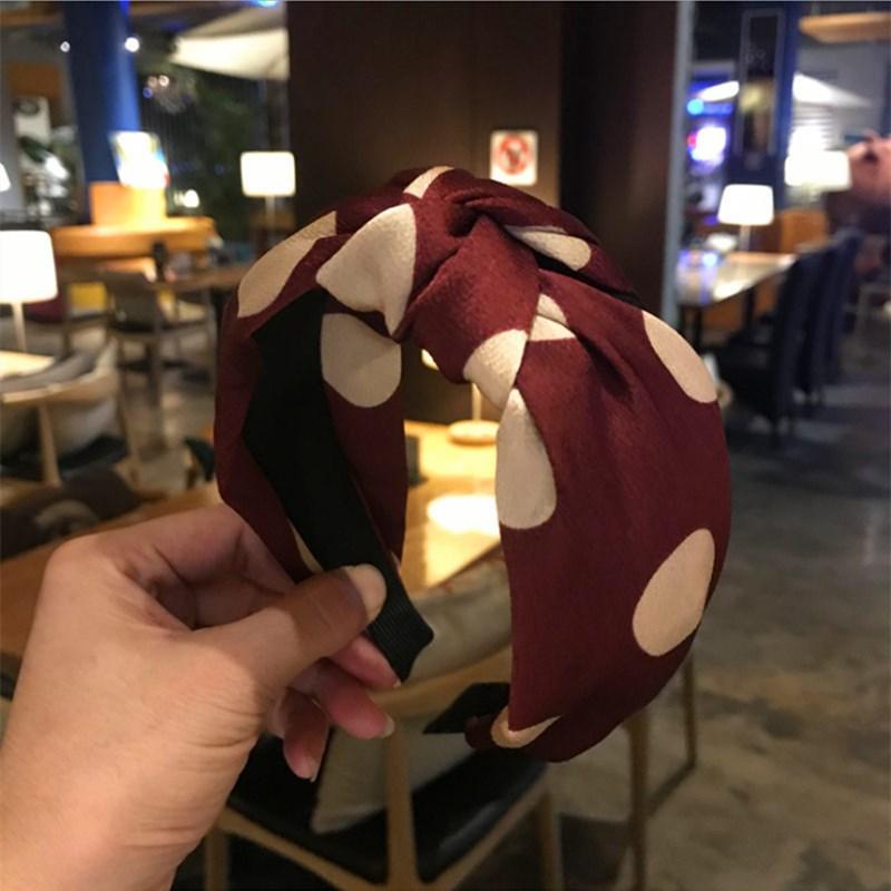 Fashion boutique hair accessories women's polka dot headband wide side middle knot knots sweet wash hair band Wild headwear girl
Fashion boutique hair accessories women's polka dot headband wide side middle knot knots sweet wash hair band Wild headwear girl