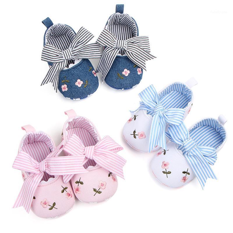 Hot sale floral Jeans First walkers Crib baby Prewalker Cotton Mary Jane bow Ballet Baby Princess Shoes -18 Months1, Blue
Hot sale floral Jeans First walkers Crib baby Prewalker Cotton Mary Jane bow Ballet Baby Princess Shoes -18 Months1, Blue