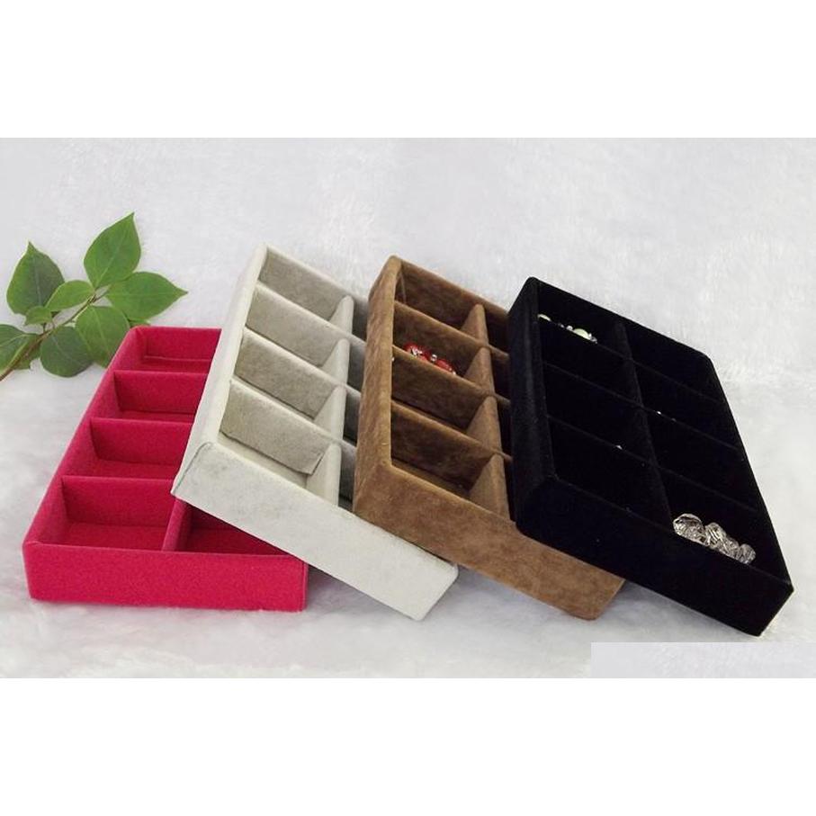 Shipping Ice Velvet 3Pcs/Lot 8 Grids Jewelry Organizer Tray Brown Black Grey Rose Red Velvet Jewelry Box Gift Boxes Case 7Cx2H
Shipping Ice Velvet 3Pcs/Lot 8 Grids Jewelry Organizer Tray Brown Black Grey Rose Red Velvet Jewelry Box Gift Boxes Case 7Cx2H
