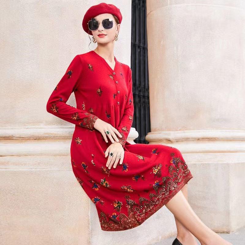 winter knitting sweater pleate Dress one piece Ladies Long Sleeve v neck warm Party long Maxi Dresses for women clothing, Picture color
winter knitting sweater pleate Dress one piece Ladies Long Sleeve v neck warm Party long Maxi Dresses for women clothing, Picture color