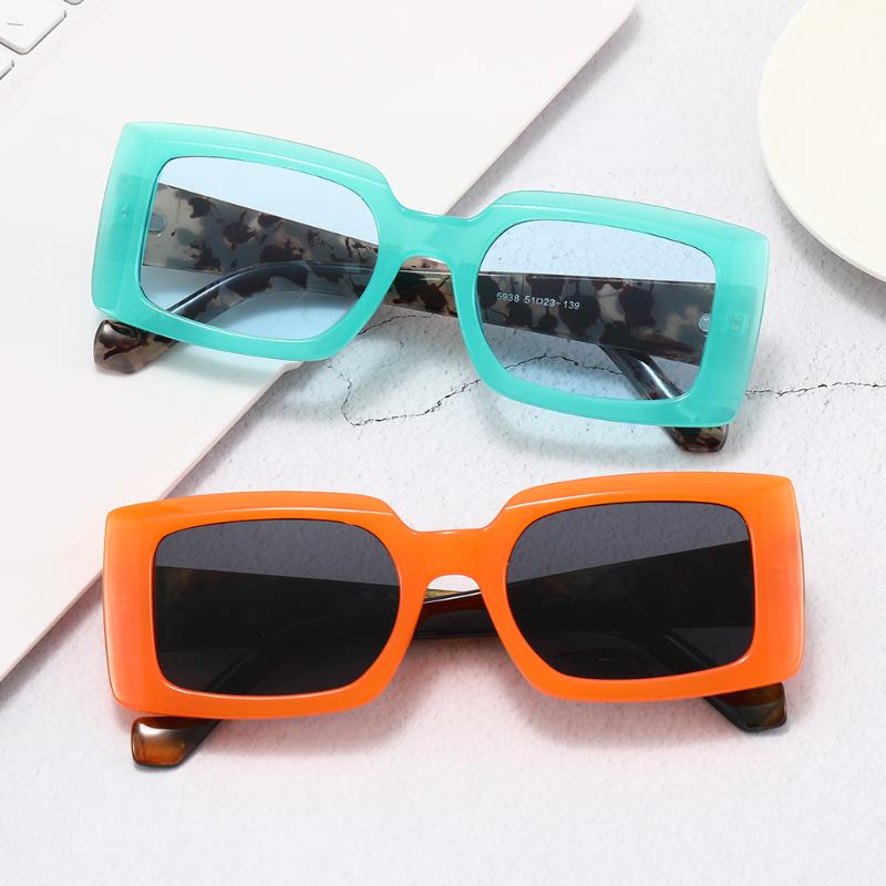 LNFCXI Small Square Anti Blue Light Reading Glasses for Women Candy Color Wide Arms Presbyopia Glasses Magnifier for Reading
LNFCXI Small Square Anti Blue Light Reading Glasses for Women Candy Color Wide Arms Presbyopia Glasses Magnifier for Reading