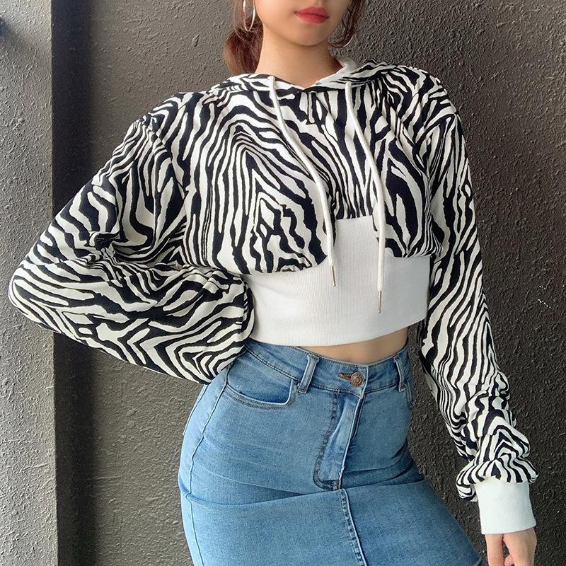 2020 Autumn Women Clothing New Personalized Trendy Zebra Pattern Long Sleeve Short Top Hooded Vestido Casual Sexy Fashion, Black and white
2020 Autumn Women Clothing New Personalized Trendy Zebra Pattern Long Sleeve Short Top Hooded Vestido Casual Sexy Fashion, Black and white