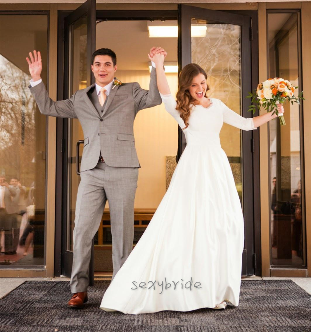 Simple Design Spring Wedding Dresses Three Quarter Sleeve Satin Long A e Style Autumn Garden Bridal Gowns Sweep Train V Neck Vestidos