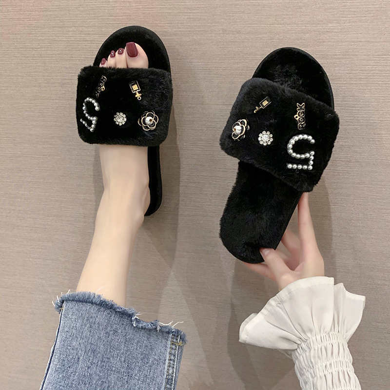 Christmas Perfume Flower Fur Slippers Women Plush Flip Flops Camellia Pearl Beading Fur Sandals Women Pantufas Cozy Home Slides F1224
Christmas Perfume Flower Fur Slippers Women Plush Flip Flops Camellia Pearl Beading Fur Sandals Women Pantufas Cozy Home Slides F1224