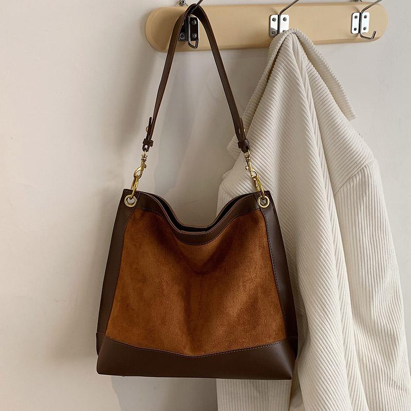 New Large Capacity Totes Designer Handbags Matte Leather Female Shoulder Bag Luxury Soft PU Corssbody Pack Bolso De Mano Vintage, Brown
New Large Capacity Totes Designer Handbags Matte Leather Female Shoulder Bag Luxury Soft PU Corssbody Pack Bolso De Mano Vintage, Brown
