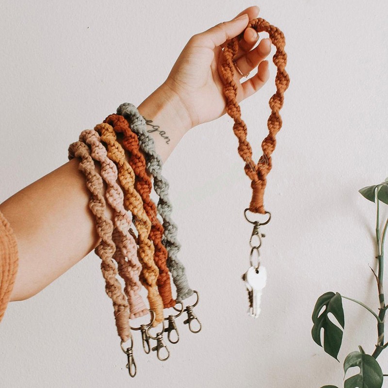 Creative Cotton Rope Woven Bracelet Keychain For Women Wristlet Boho Key Chain Accessories Key Fob Strap Braided Wrist Lanyard
Creative Cotton Rope Woven Bracelet Keychain For Women Wristlet Boho Key Chain Accessories Key Fob Strap Braided Wrist Lanyard