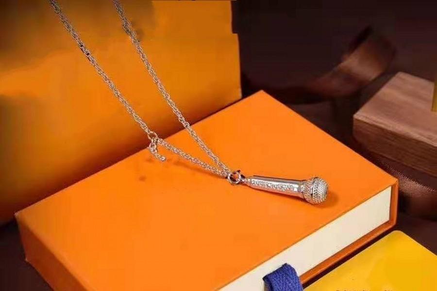 2021 New Hot Pendant Necklaces Fashion Necklace for Man Woman Necklaces Jewelry Pendant Highly Quality Gifts for Women
2021 New Hot Pendant Necklaces Fashion Necklace for Man Woman Necklaces Jewelry Pendant Highly Quality Gifts for Women