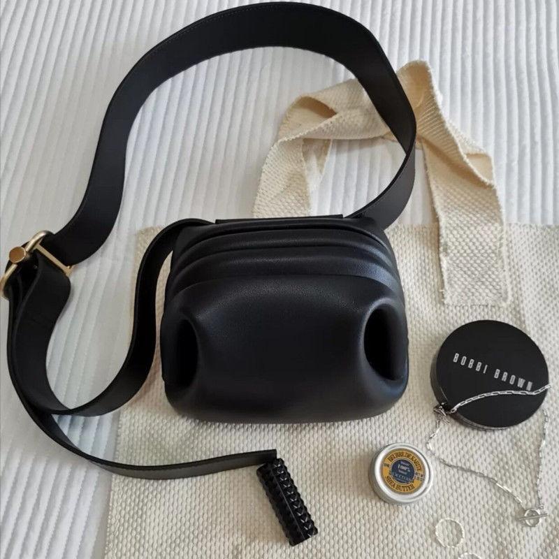 Evening Bags Women Chest Bag Girl PU Leather Waist Pack 2021 Winter High Quality Luxury Trend Handbags And Purses Lady Fanny
Evening Bags Women Chest Bag Girl PU Leather Waist Pack 2021 Winter High Quality Luxury Trend Handbags And Purses Lady Fanny