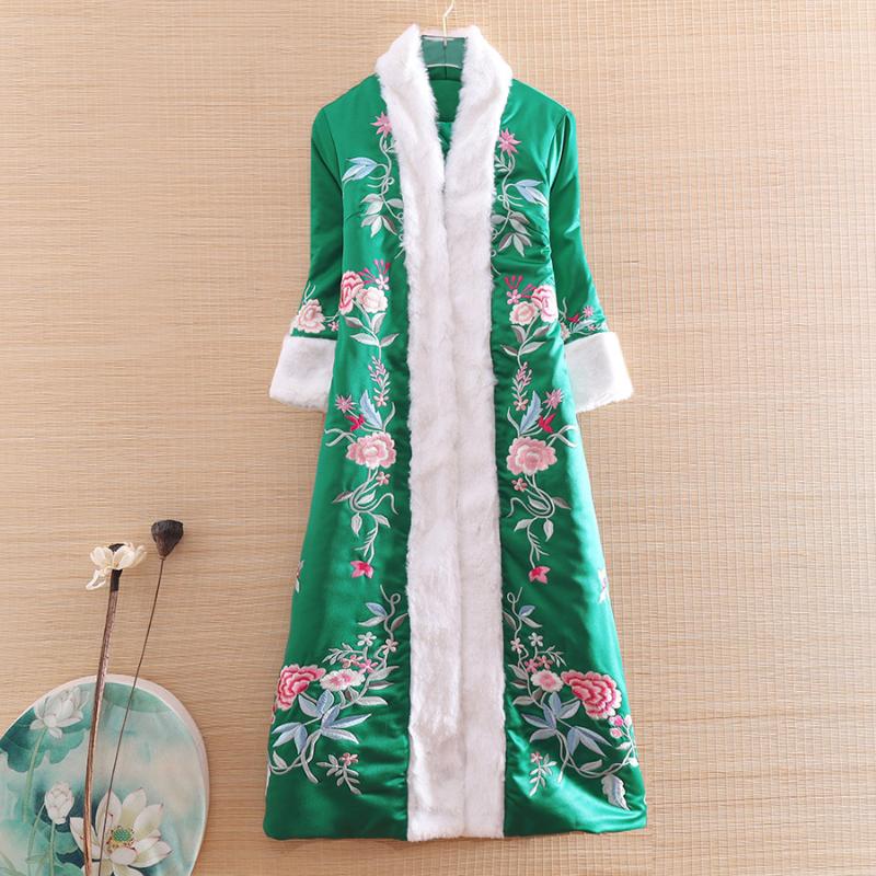 Autumn And Winter Women Parka Outerwear Retro Embroidery Elegant Loose Lady Warm Luxurious Thick Trench Coat Female S-XXL
Autumn And Winter Women Parka Outerwear Retro Embroidery Elegant Loose Lady Warm Luxurious Thick Trench Coat Female S-XXL