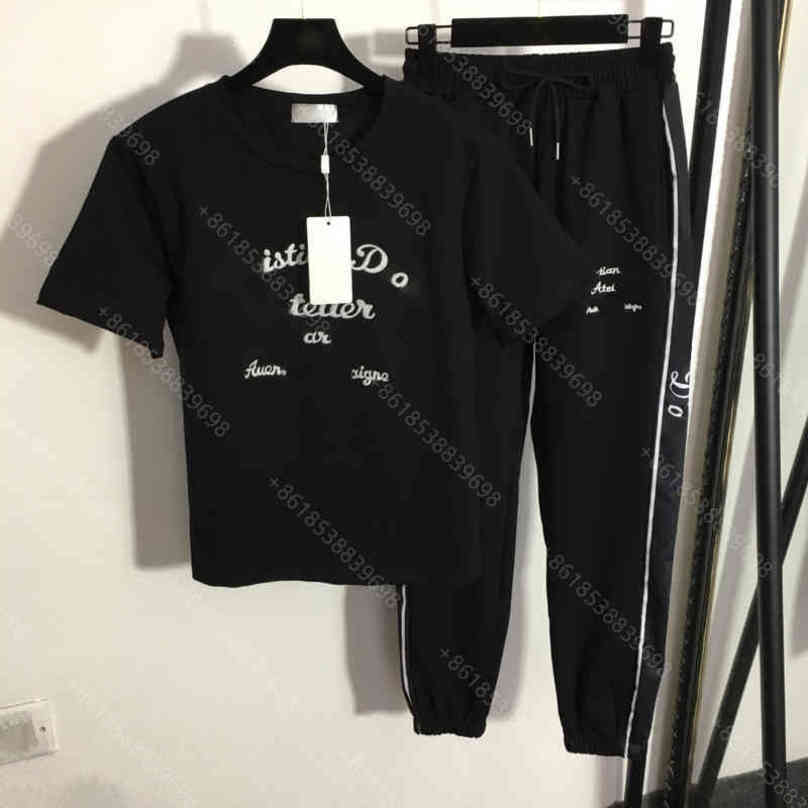 22ss designer women tracksuits for couples fashion trend t shirts pants 12 colors XL womens two piece sweat suits summer cotton T-shirt sweat pants suits
22ss designer women tracksuits for couples fashion trend t shirts pants 12 colors XL womens two piece sweat suits summer cotton T-shirt sweat pants suits