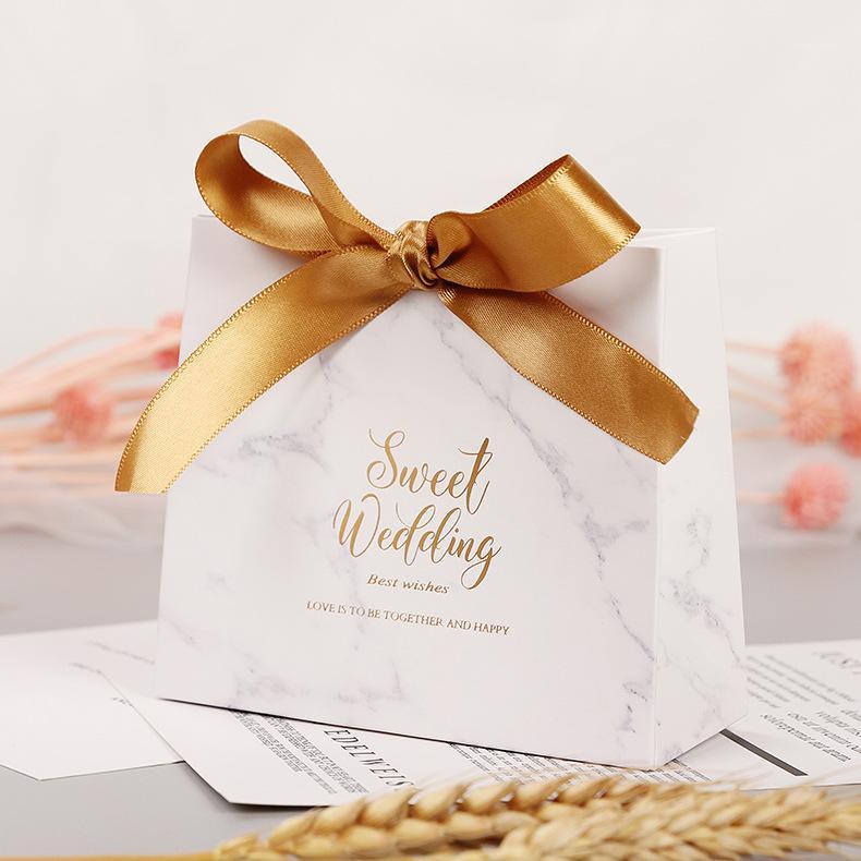 Handbag Shape Marble Paper Candy Box Sweet Wedding Favors Gift Box Packaging With Ribbon Paper Bags For Gifts Party Supplies1
Handbag Shape Marble Paper Candy Box Sweet Wedding Favors Gift Box Packaging With Ribbon Paper Bags For Gifts Party Supplies1