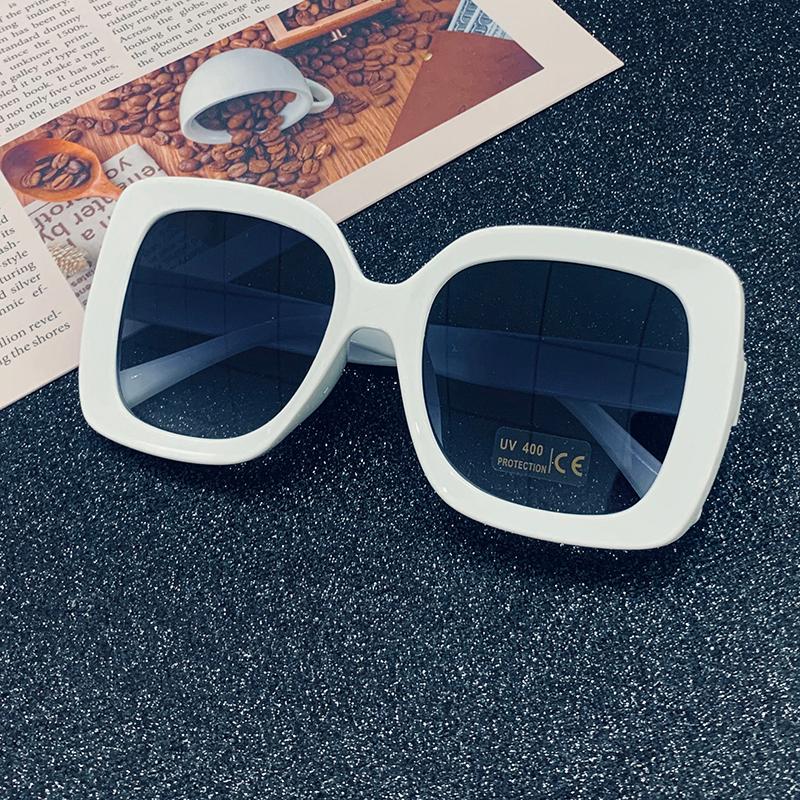 Sunglasses Women 2020 Designer Glasses Frame Women Vintage Trend Eyewear Wide Edges Big Frames Sunglasses Female
Sunglasses Women 2020 Designer Glasses Frame Women Vintage Trend Eyewear Wide Edges Big Frames Sunglasses Female