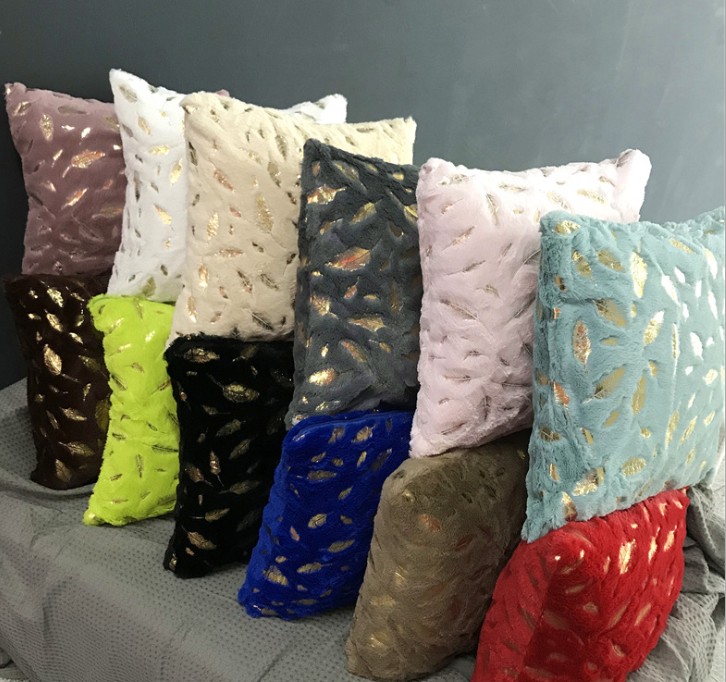 Plush cushion cover imitation rabbit hair solid color gilt pillow cover European style Pillow Case 43*43cm
Plush cushion cover imitation rabbit hair solid color gilt pillow cover European style Pillow Case 43*43cm