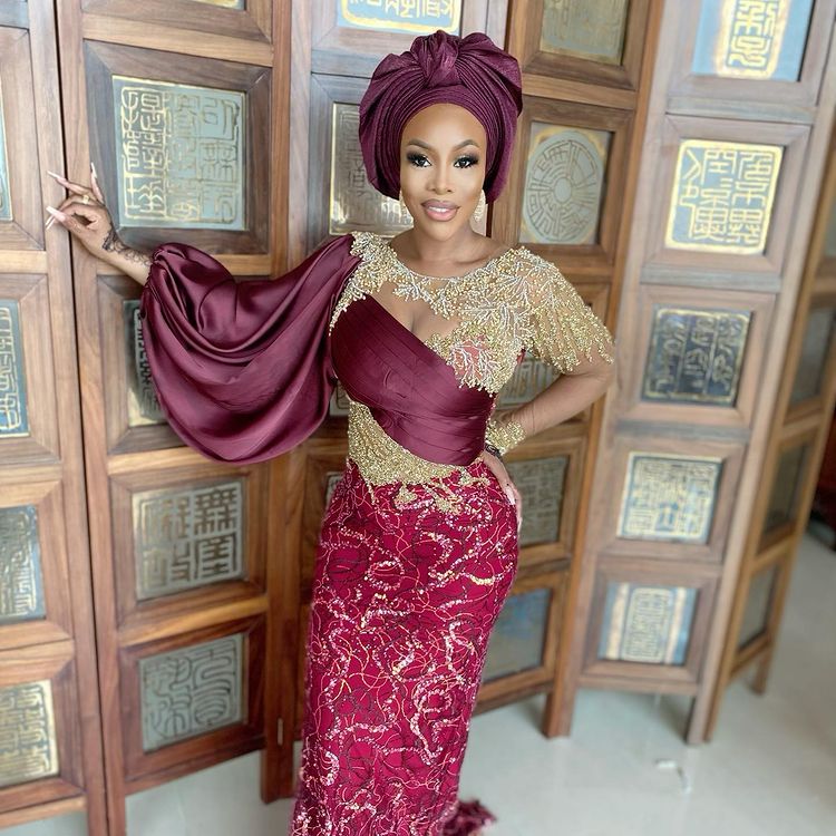 2022 Plus Size Arabic Aso Ebi Burgundy Luxurious Mermaid Prom Dresses Lace Beaded Evening Formal Party Second Reception Birthday Engagement Gowns Dres