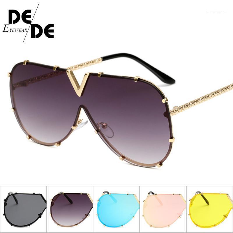 Oversized Shield Sunglasses Visor Men Women One Peice Sunny Windproof Mask Sun Glasses Flat Top Hood Goggle gafas 1301
Oversized Shield Sunglasses Visor Men Women One Peice Sunny Windproof Mask Sun Glasses Flat Top Hood Goggle gafas 1301