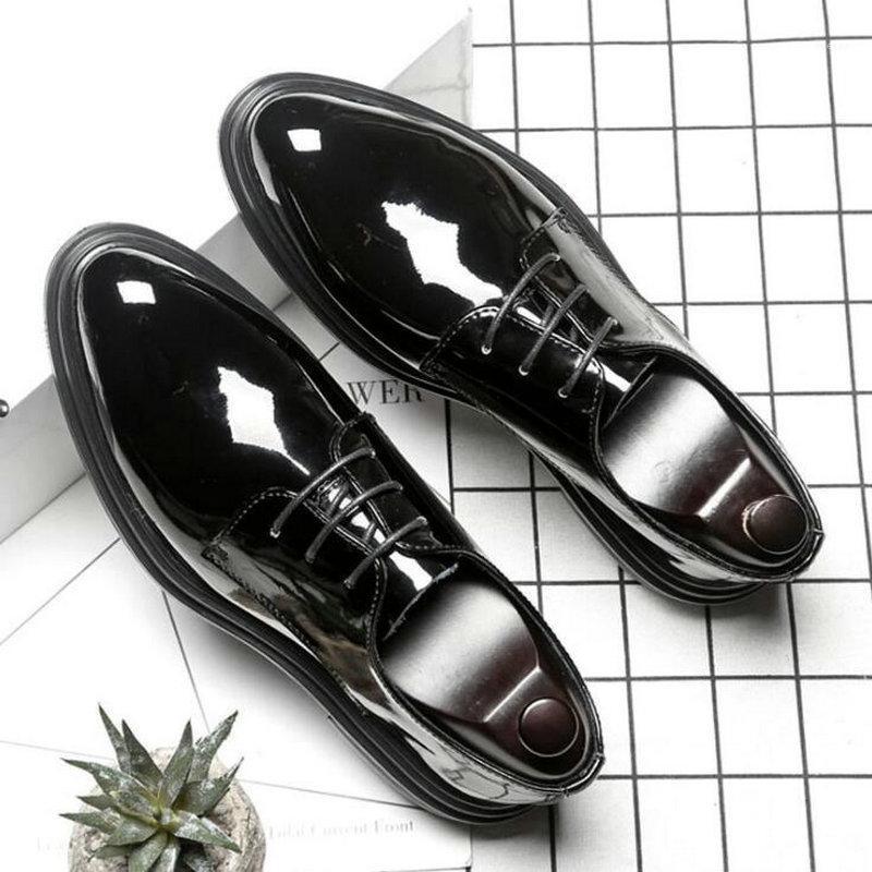 2021 Men Oxfords Shoes Male Formal Shoes Patent leather Men Brogues Lace-Up Bullock Business Dress 4491, Patent leather black