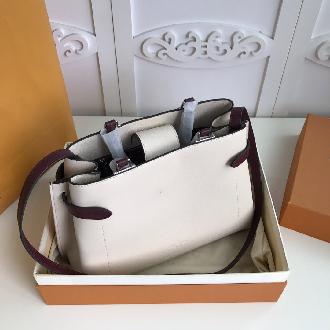 Womens high quality hand bags women s designers handbags real leather designers handbags 2021
Womens high quality hand bags women s designers handbags real leather designers handbags 2021