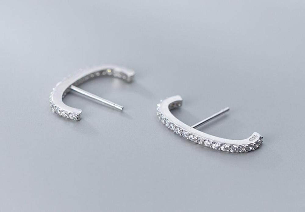 925 Sterling Silver CZ Pave Line Single Post Stud Earring Women Jewelry A1568
925 Sterling Silver CZ Pave Line Single Post Stud Earring Women Jewelry A1568