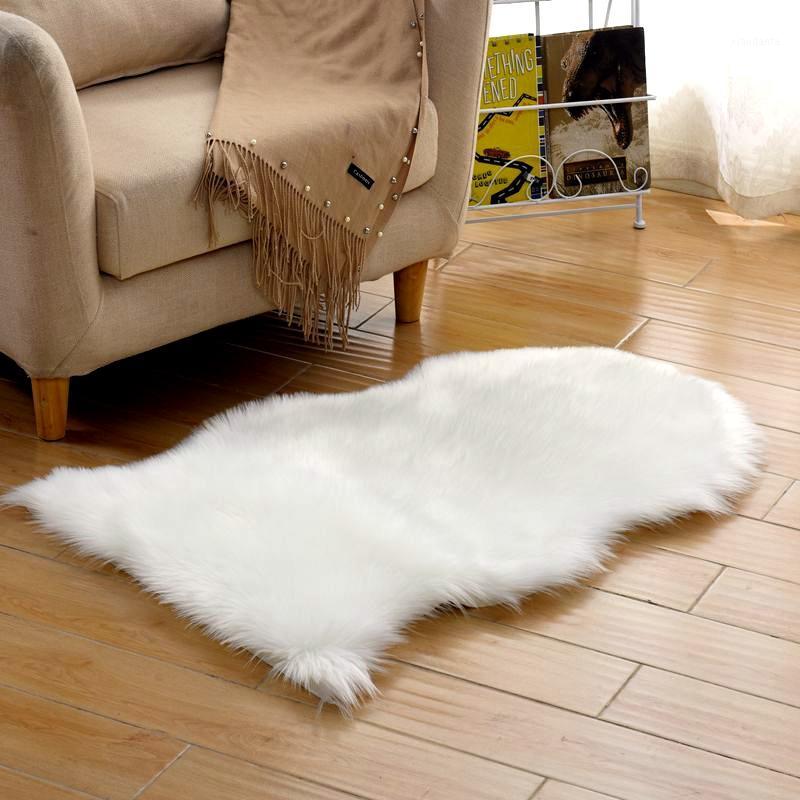 Juneiour Soft Artificial Sheepskin Rug Carpet Chair Cover Artificial Wool Warm Hairy Carpets Skin Fur Area Rugs For Living Room1, A6 40x60cm
Juneiour Soft Artificial Sheepskin Rug Carpet Chair Cover Artificial Wool Warm Hairy Carpets Skin Fur Area Rugs For Living Room1, A6 40x60cm
