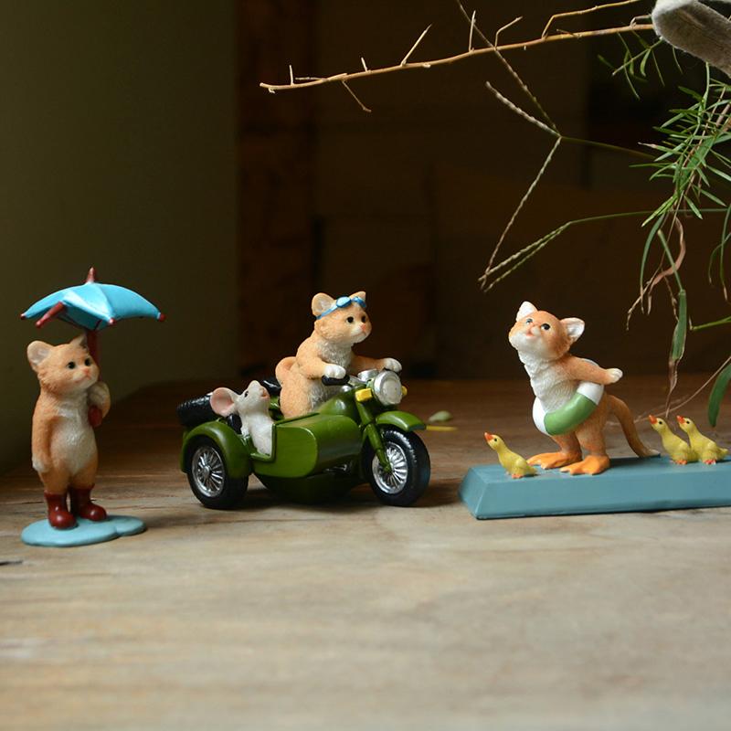 Cute Raincoat Kawaii Cat Mouse Ornament Animal Doll Resin Simulation Animal Home Decor Gift Desktop Car Miniature Fairy Garden
Cute Raincoat Kawaii Cat Mouse Ornament Animal Doll Resin Simulation Animal Home Decor Gift Desktop Car Miniature Fairy Garden