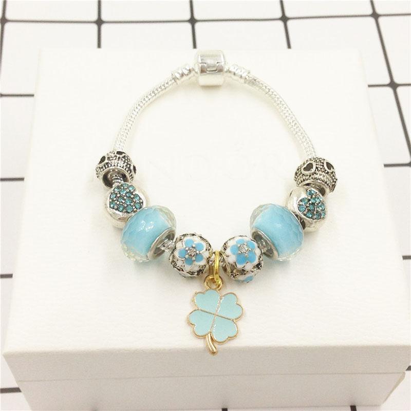 Lucky four-leaf Clover Charm Bracelet Female New Original Oil Drop Clover Pendant DIY Beaded Bracelet February 14 gift
Lucky four-leaf Clover Charm Bracelet Female New Original Oil Drop Clover Pendant DIY Beaded Bracelet February 14 gift