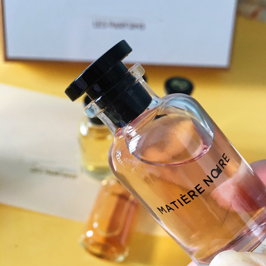 In stock Parfum kit 5 in 1 Per Bottle 10ml Brand VL Perfume Fragrances Top quality free shipping premierlashFS0612
In stock Parfum kit 5 in 1 Per Bottle 10ml Brand VL Perfume Fragrances Top quality free shipping premierlashFS0612