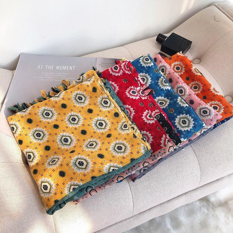 2021 Fashion Cotton Vintage Flower Print Tassel Scarves Shawls Women Long Soft Beach Floral Wrap Scarf Hijab Free Shipping
2021 Fashion Cotton Vintage Flower Print Tassel Scarves Shawls Women Long Soft Beach Floral Wrap Scarf Hijab Free Shipping