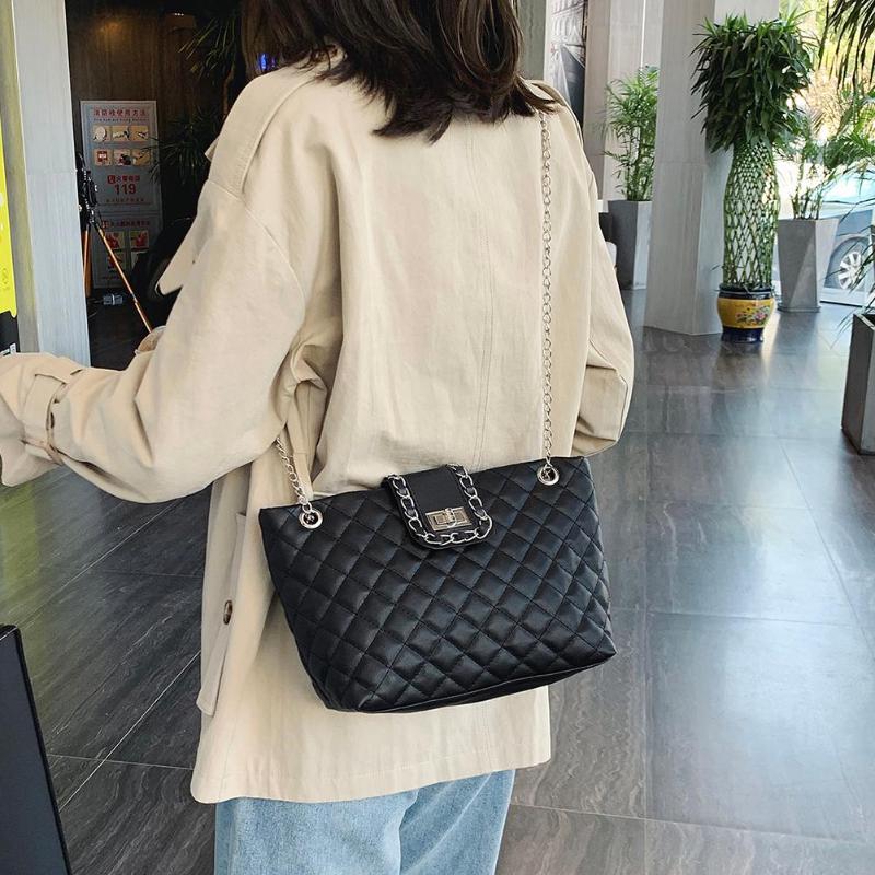 Ladies Hand Crossbody Bags for Women 2021 Luxury Handbags Women Leather Shoulder Bag Tote Bag Designer, White
Ladies Hand Crossbody Bags for Women 2021 Luxury Handbags Women Leather Shoulder Bag Tote Bag Designer, White