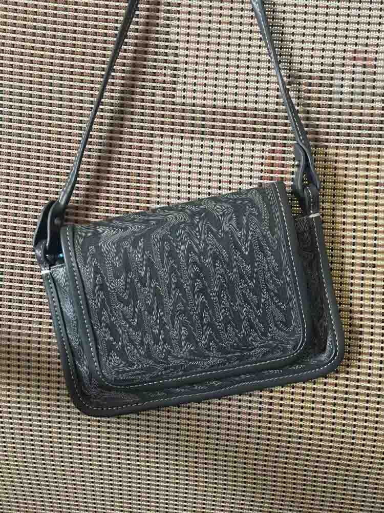 Women's bag Totes handbag shopping mini Satchel Bag Small three-layer square bag with one shoulder single-sided goya handbag GA1, Sky blue
Women's bag Totes handbag shopping mini Satchel Bag Small three-layer square bag with one shoulder single-sided goya handbag GA1, Sky blue