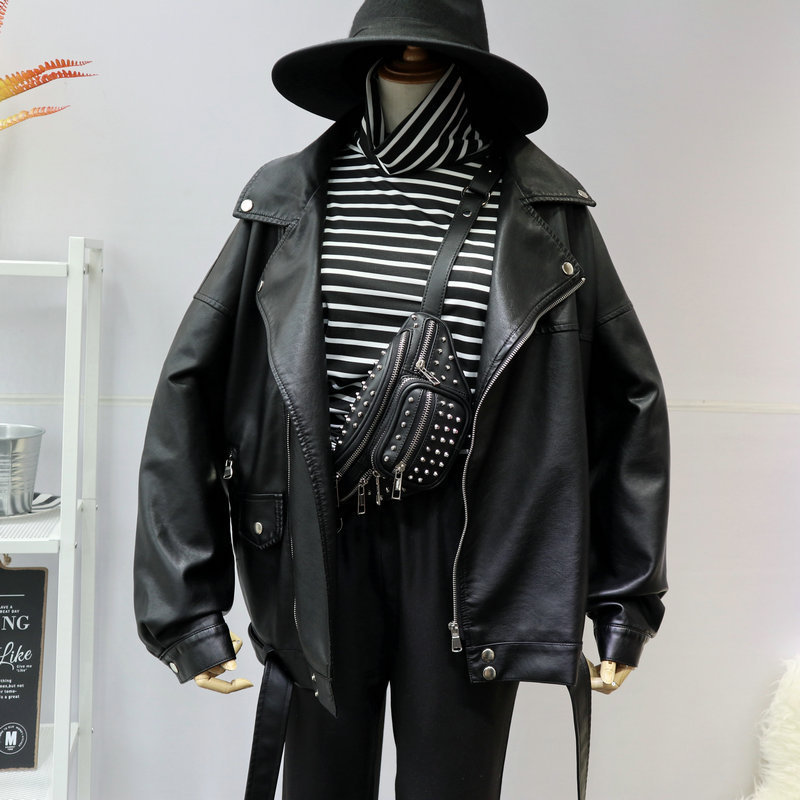 New black women leather winter jackets basic turn-down collar Korean female style fake jacket outwear, Plus velvet.
New black women leather winter jackets basic turn-down collar Korean female style fake jacket outwear, Plus velvet.