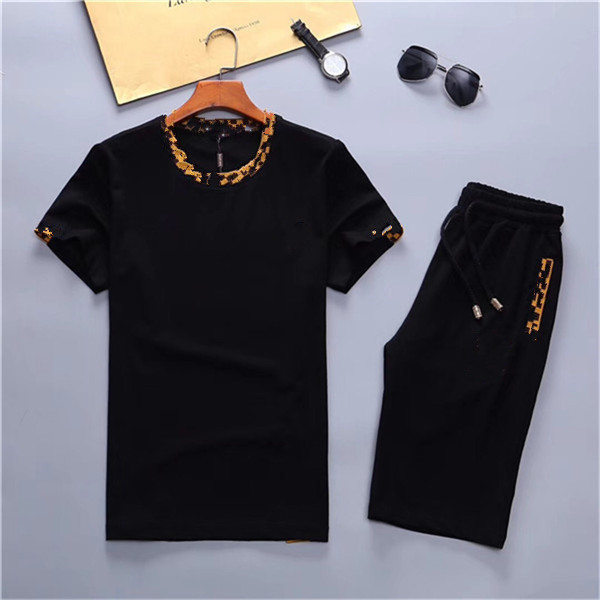 2020 new Tracksuits Fashion Design T-Shirt +Pants 2 Piece Sets Solid Color Suits High Quality men s design sweat suits, White
2020 new Tracksuits Fashion Design T-Shirt +Pants 2 Piece Sets Solid Color Suits High Quality men s design sweat suits, White