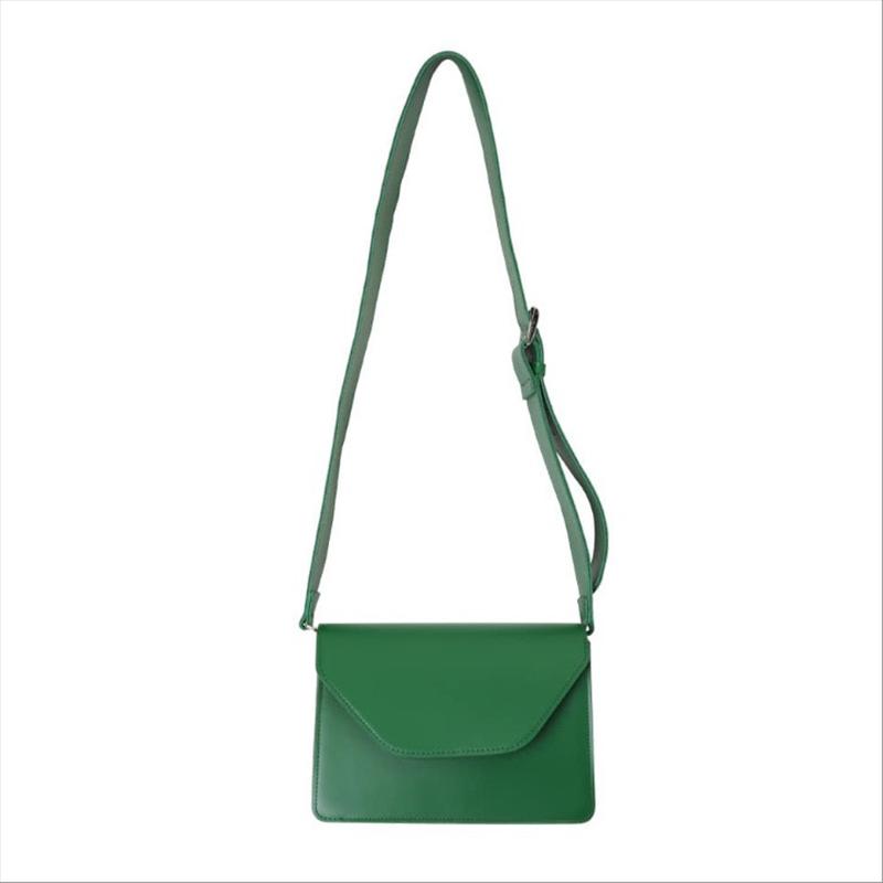 Autumn 2021 new simple shoulder bag women's small square bag casual Versatile Single Shoulder wide belt women's, Green
Autumn 2021 new simple shoulder bag women's small square bag casual Versatile Single Shoulder wide belt women's, Green