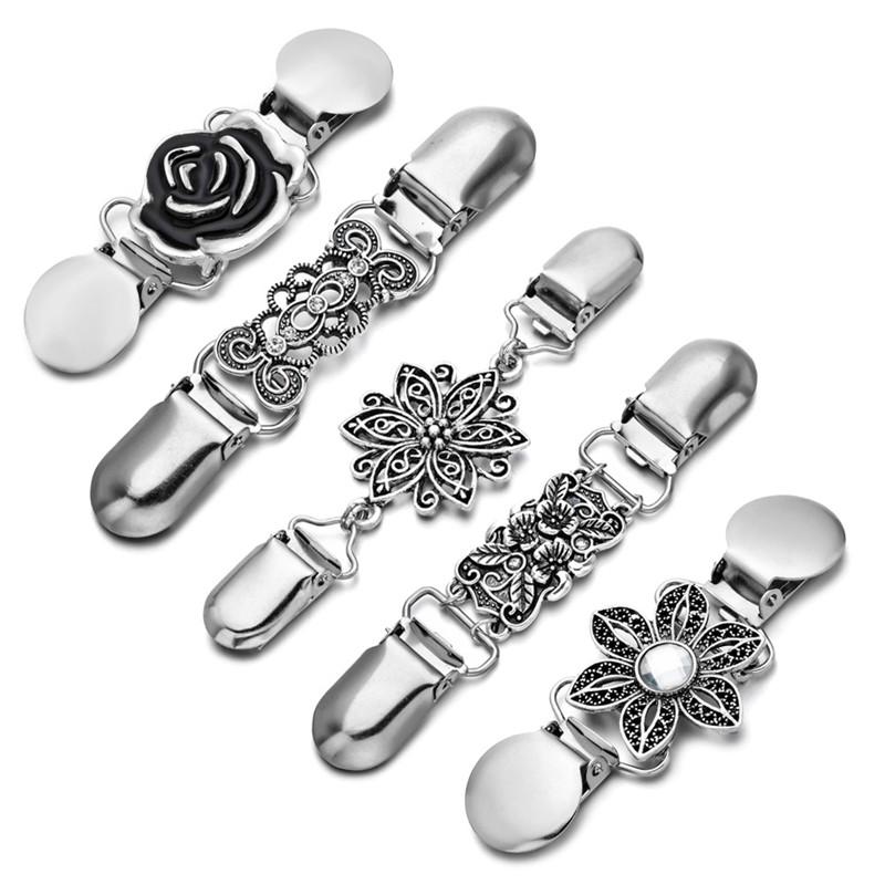 8Seasons Vintage Sweater Clips Cardigan Collar Clips Dresses Shawl Clip Women Party Flower Buckle Rhinestone Brooches Jewelry
8Seasons Vintage Sweater Clips Cardigan Collar Clips Dresses Shawl Clip Women Party Flower Buckle Rhinestone Brooches Jewelry