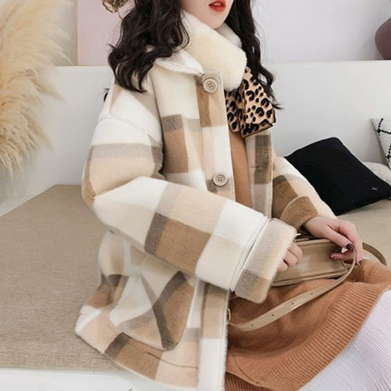 Winter Women's Lambswool Plaid Coat Korean Clothes Thicker Large Size Loose Wild Short Jacket 201216