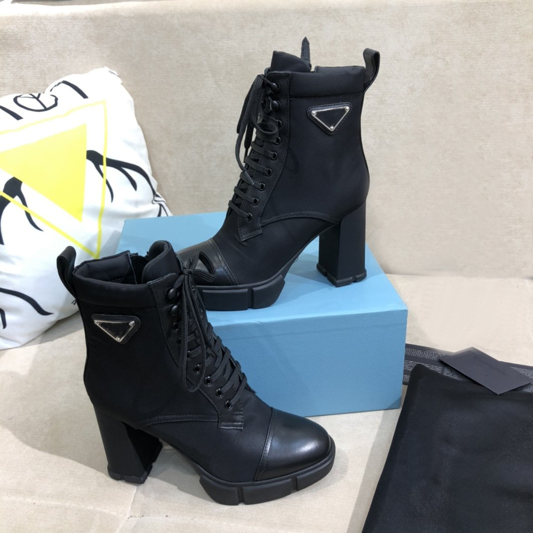 Women Designer Luxury Plaque boots 9.5cm high heels Ankle Boot Genuine Leather Combat Boots Winter Boot With Box Top quality
Women Designer Luxury Plaque boots 9.5cm high heels Ankle Boot Genuine Leather Combat Boots Winter Boot With Box Top quality
