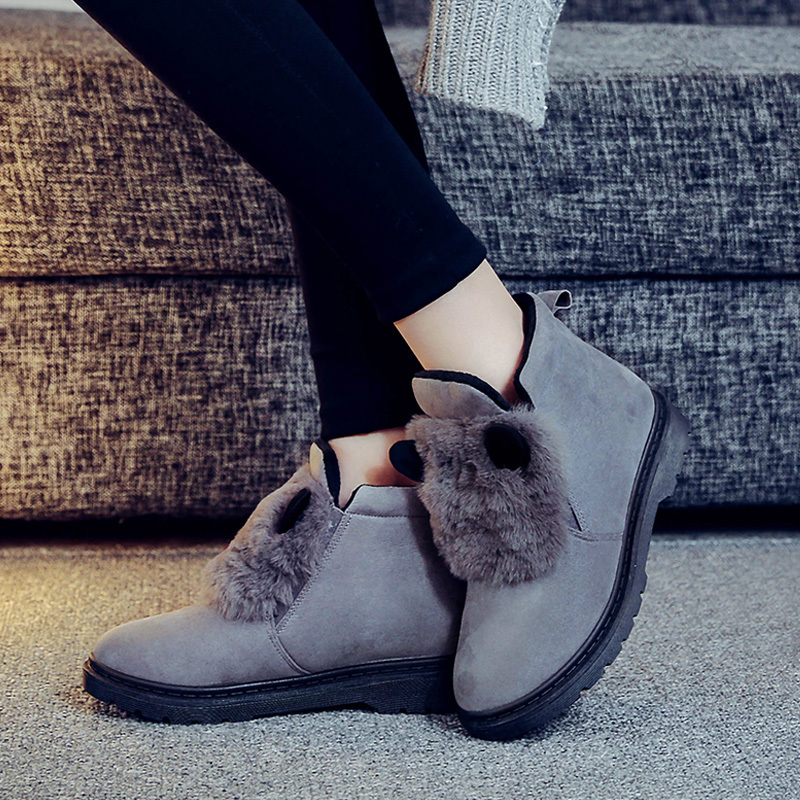 2021 New Fall and Winter Suede Snow Boots Woman, Warm Martin Boots, Cotton Women's Shoes VFAQ, Silver.
2021 New Fall and Winter Suede Snow Boots Woman, Warm Martin Boots, Cotton Women's Shoes VFAQ, Silver.