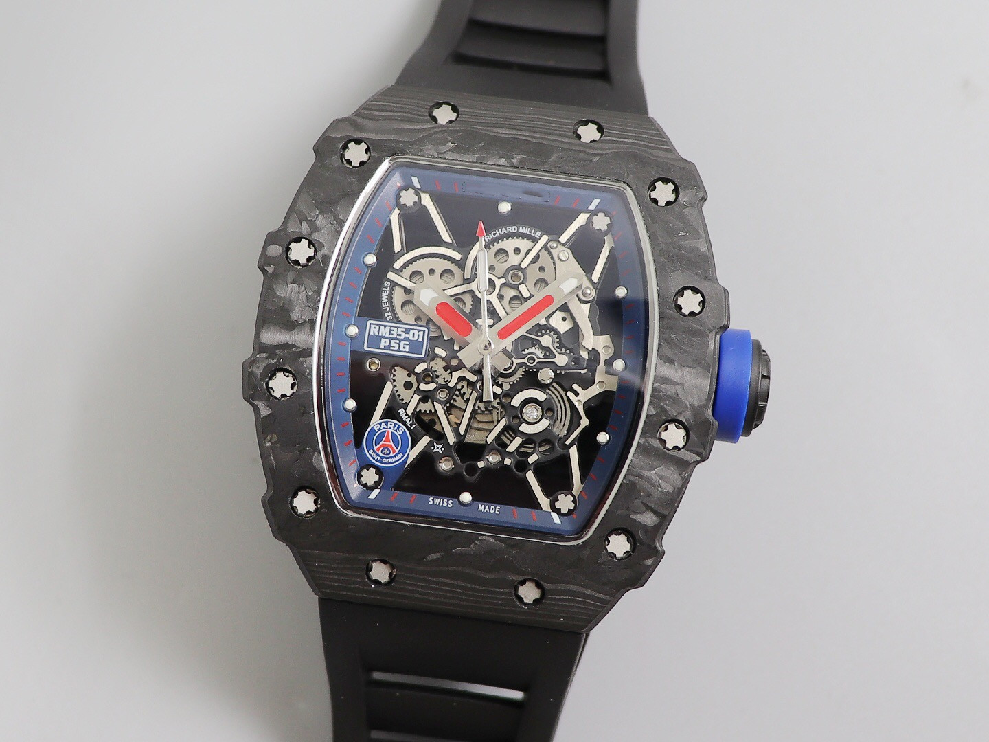 KV 35-02 barrel design watch case laminated dial natural rubber watchband imported carbon fiber material density and hardn, As shown
KV 35-02 barrel design watch case laminated dial natural rubber watchband imported carbon fiber material density and hardn, As shown