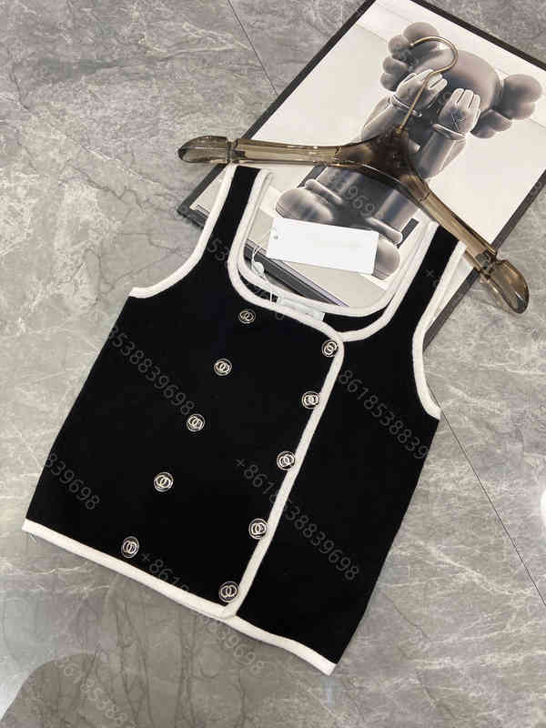 22ss women knit tanks slim sweater vest shirt fashion leggings yoga fitness logo brand womens luxury Apparel casual bottoming shirt sexy strap vests super stretchy
22ss women knit tanks slim sweater vest shirt fashion leggings yoga fitness logo brand womens luxury Apparel casual bottoming shirt sexy strap vests super stretchy