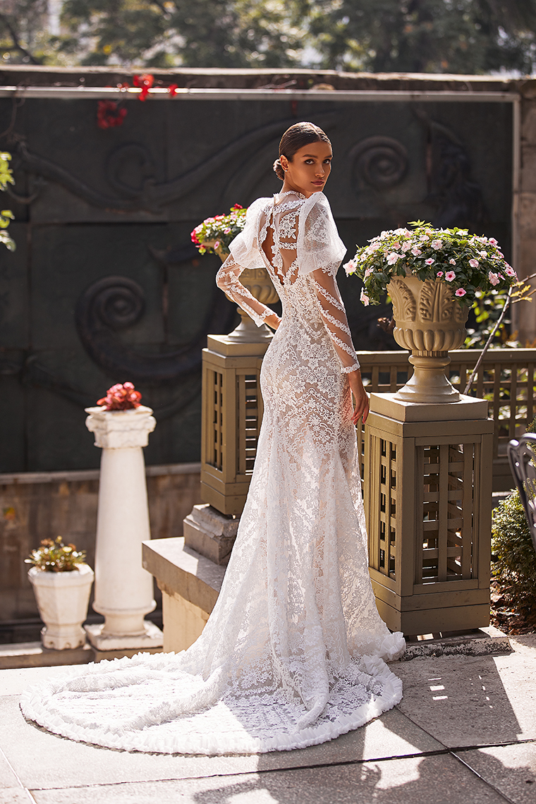 Vintage White Mermiad Wedding Dresses Lace Appliques Bridal Gown Custom Made Embroidery Sheer Neck Puffy Long Sleeves Robes De Mariée