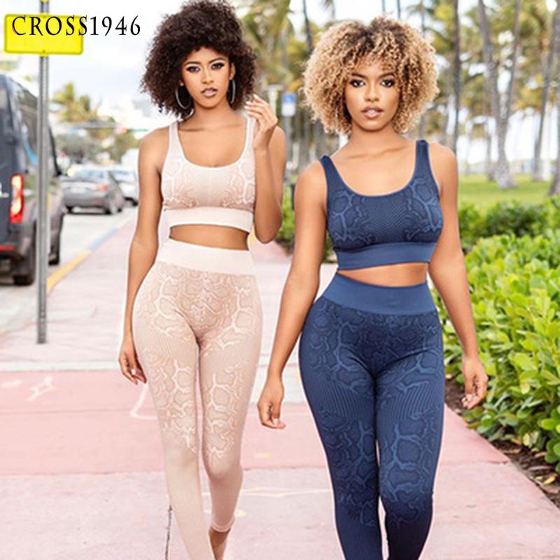 Fitness Yoga Set For Women Seamless Gym Sport Suits 2pcs High Waist Workout Leggings Sexy Sports Clothing Print Outfit Tracksuit, Navy blue
Fitness Yoga Set For Women Seamless Gym Sport Suits 2pcs High Waist Workout Leggings Sexy Sports Clothing Print Outfit Tracksuit, Navy blue