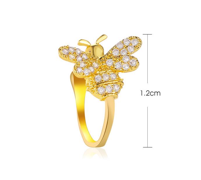 S2784 Fashion Jewelry Single Piece Ear Clip For Women Lovely Bee Ear Clip Earrings Inlaid Diamond Small Insect Ear Cuff Without Hole Earpiece Earclip 