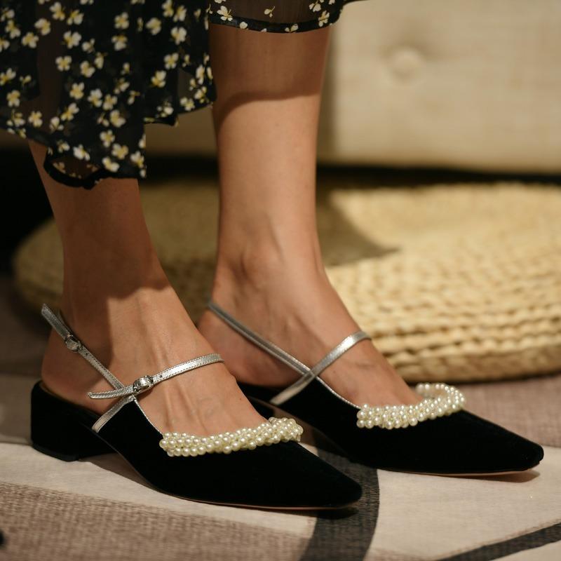 Womens Suede Leather Pearls Baotou Toe Block Heel Slingbacks Mary Janes Retro Pumps Ankle Buckle Black Shoes Plus Size H1, 6cm heel
Womens Suede Leather Pearls Baotou Toe Block Heel Slingbacks Mary Janes Retro Pumps Ankle Buckle Black Shoes Plus Size H1, 6cm heel